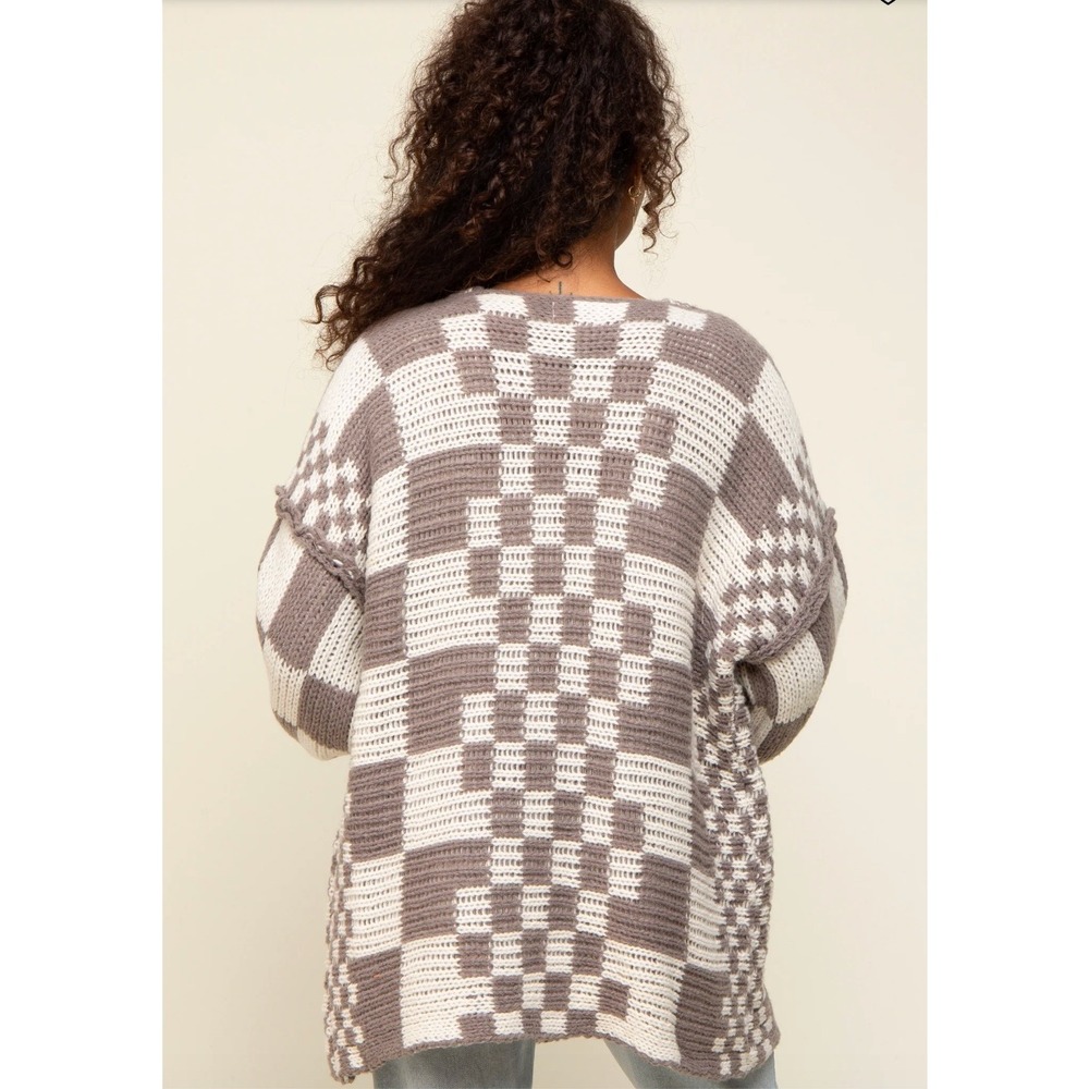 Shop Stevie Womens XL Checkerboard Knit Cardigan Grey Cream Oversized Sweater - Picture 2 of 6